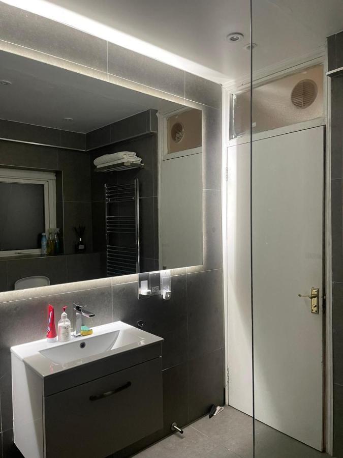 Balham, South London Spacious Guest House 5, 6 Rooms Available Dış mekan fotoğraf
